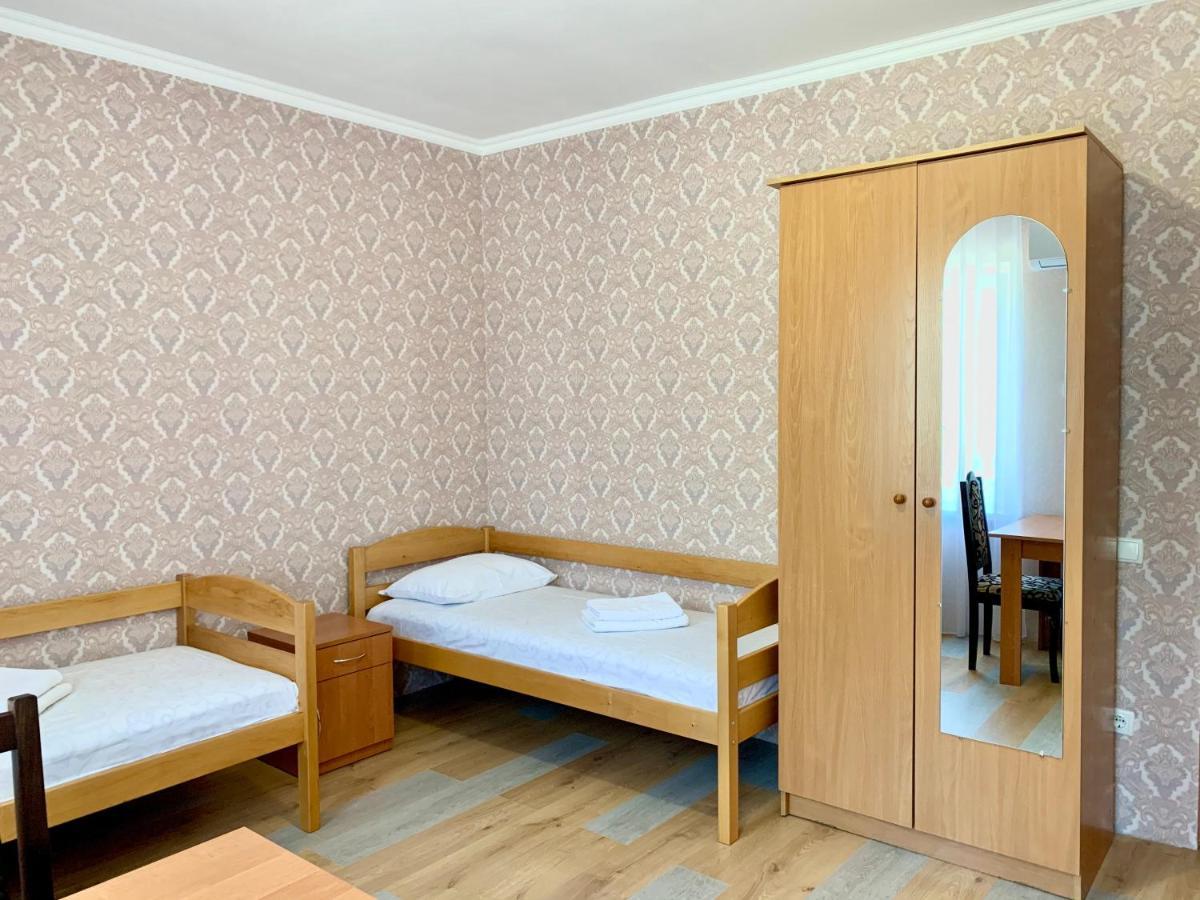 Мини-гостиница Три Коня Переяслав-Хмельницкий Экстерьер фото