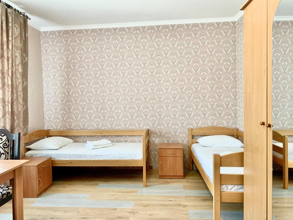 Мини-гостиница Три Коня Переяслав-Хмельницкий Экстерьер фото